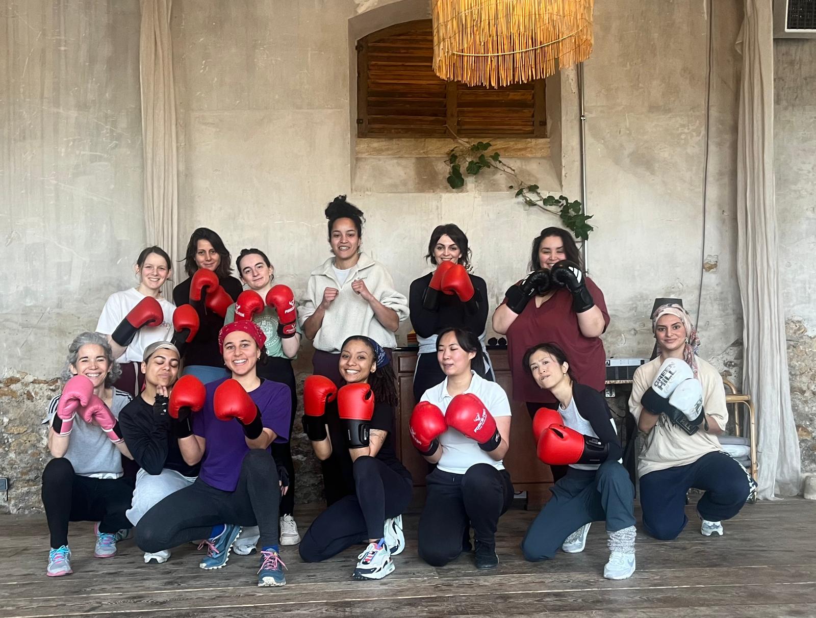 Groupe de femmes Sorority Boxing